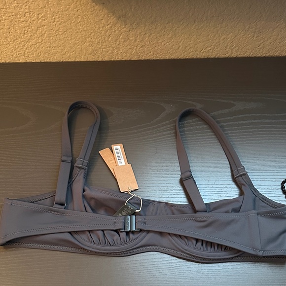 SKIMS Charcoal Sculpting Swim Ruched Lined Bikini Top Size XL - Picture 3 of 3